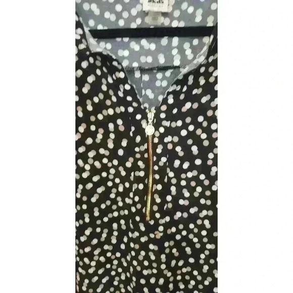 Anne Klein Large Sleeveless Polkadot Blouse with Gold Zipper - Picture 12 of 12